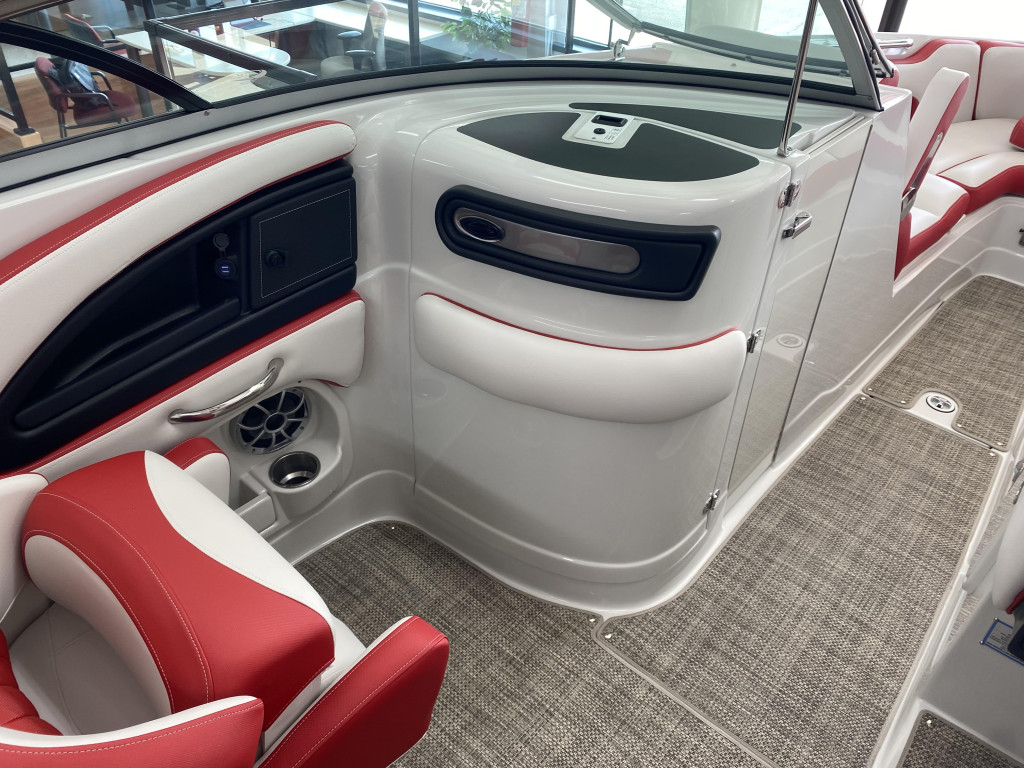 Crownline 270 SS