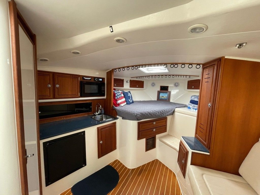 Carolina Classic 35 Express