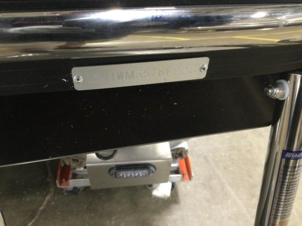 Bennington 25 RSR Tri