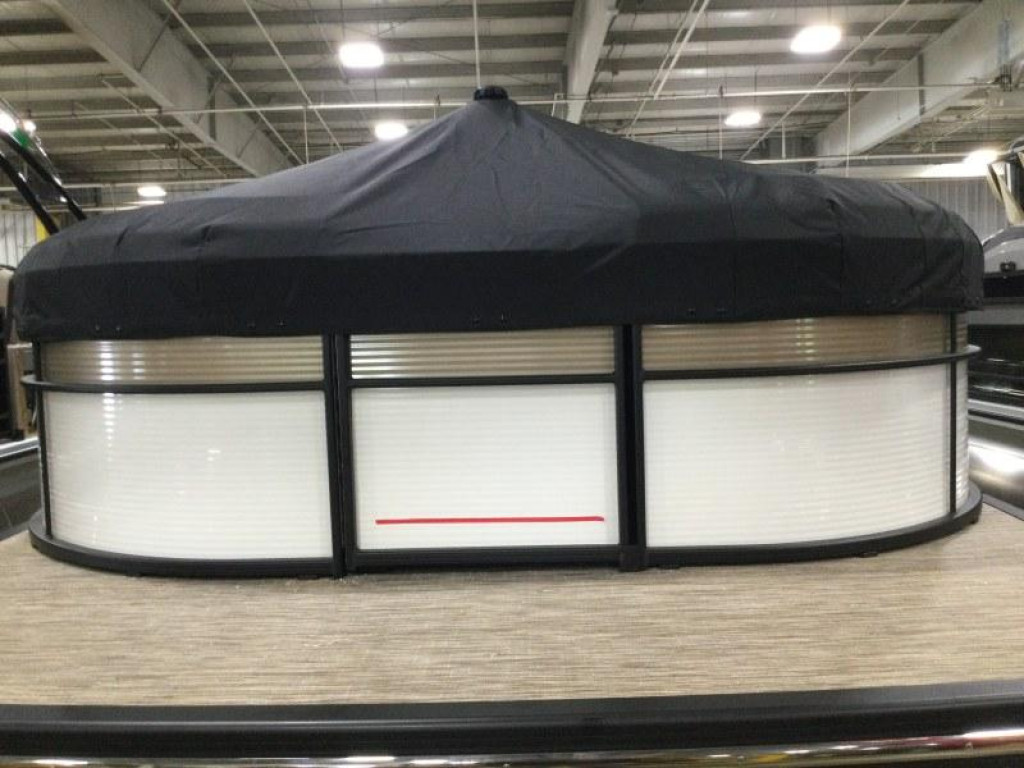 Bennington 25 RSR Tri