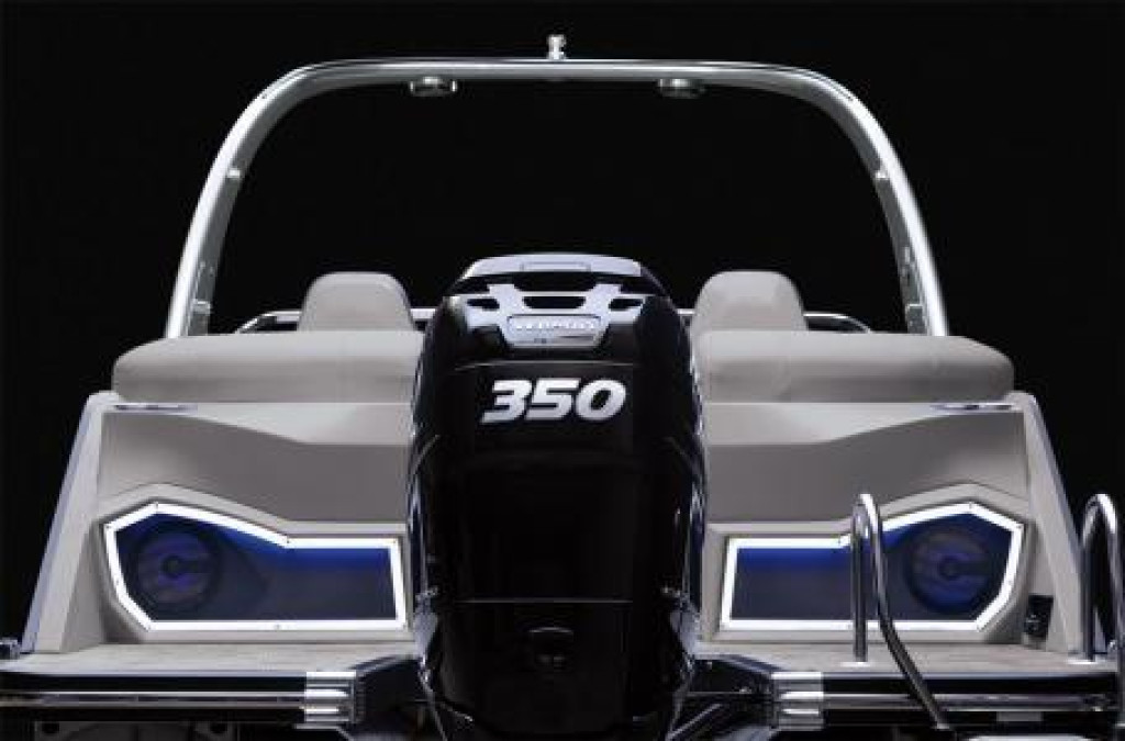 Bennington 25 RSR Tri