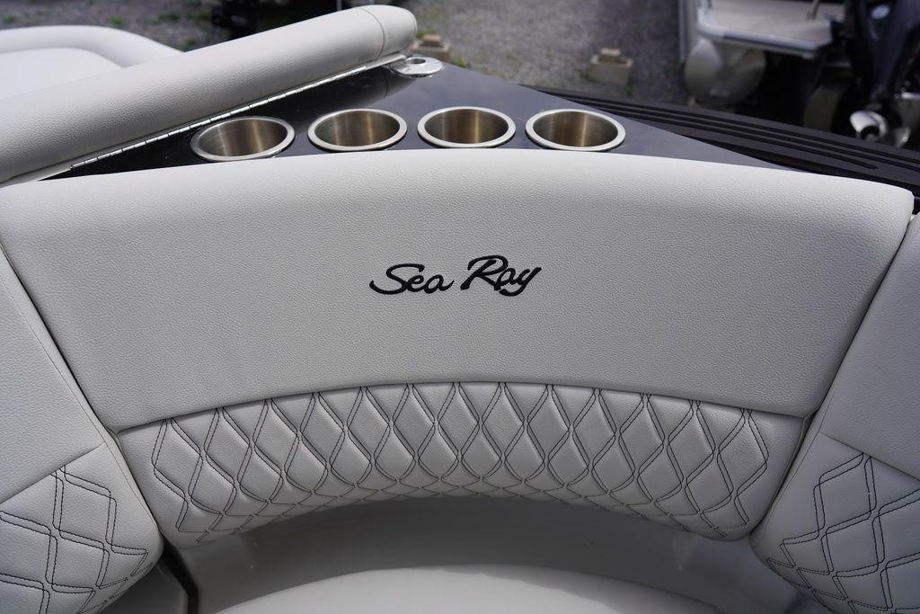 Sea Ray SLX