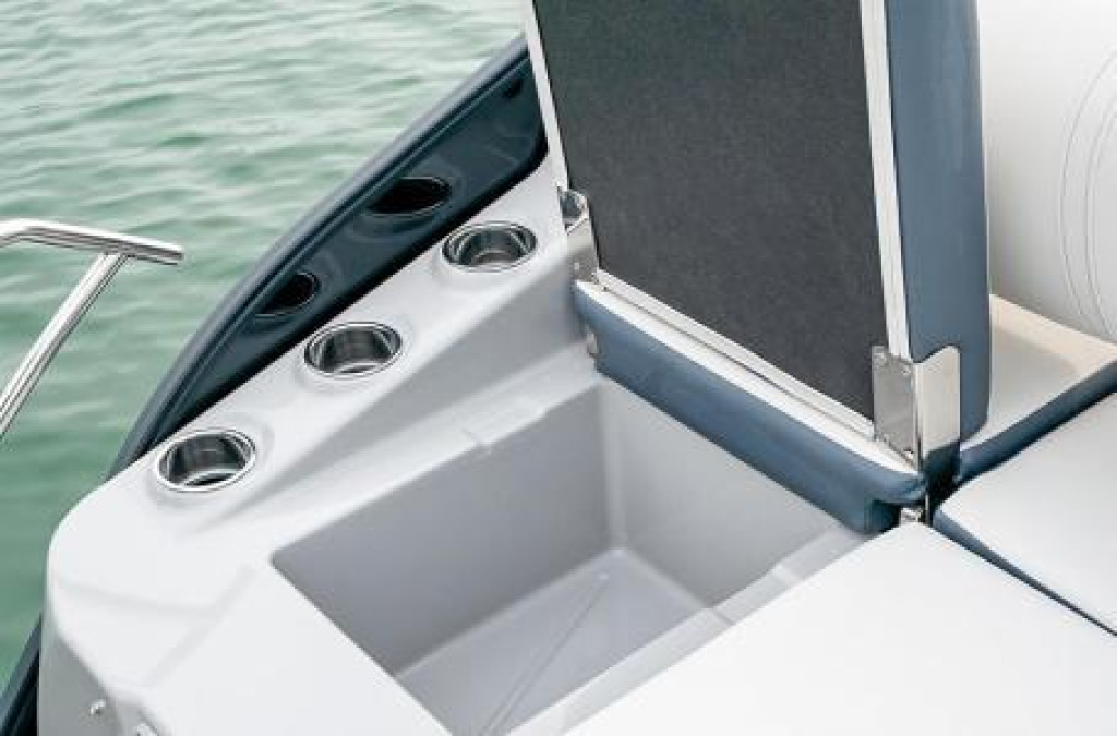 Harris Grand Mariner 230 Tri