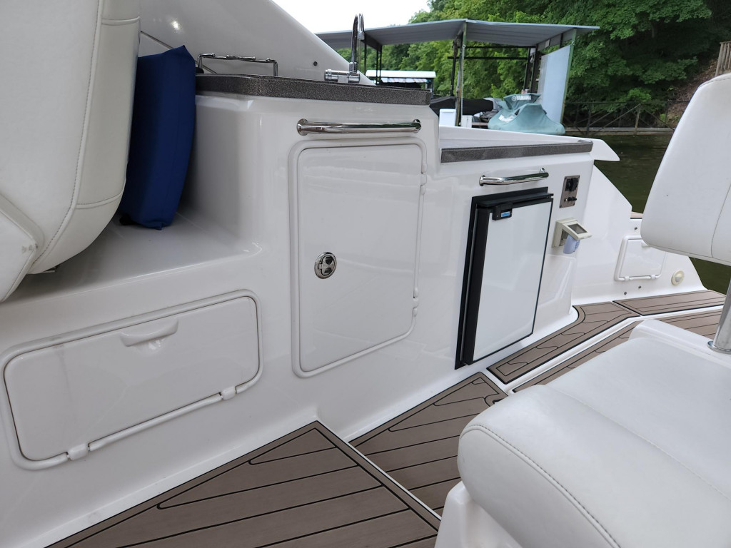 Regal 3360 Window Express