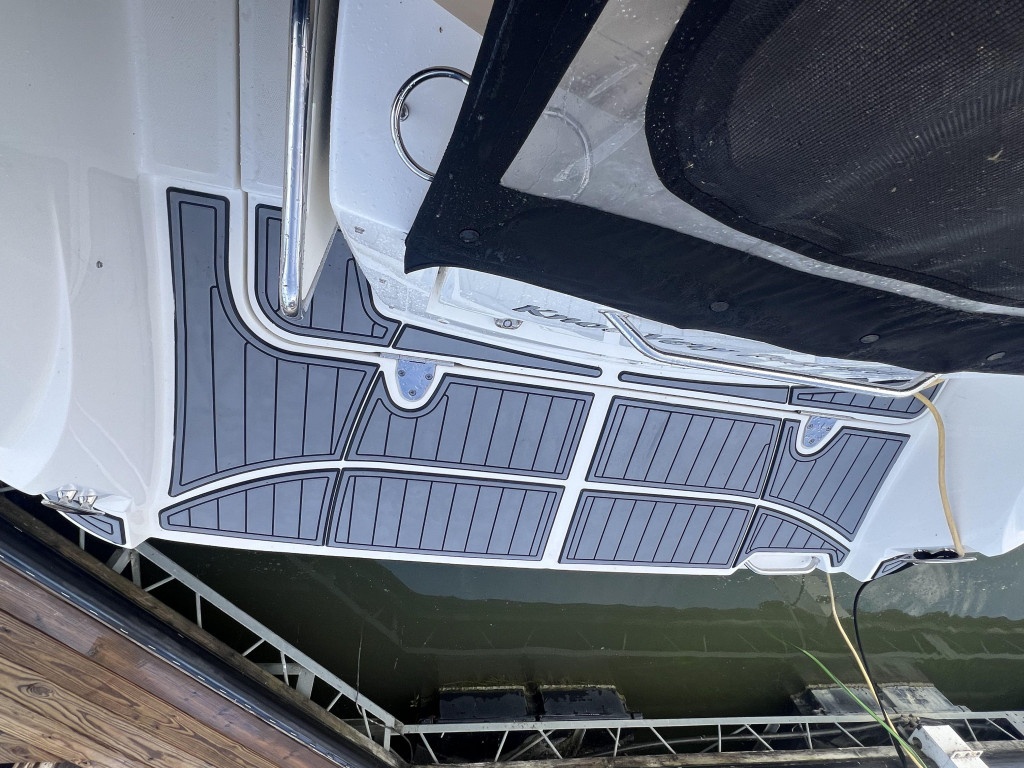 Sea Ray 330 Sundancer