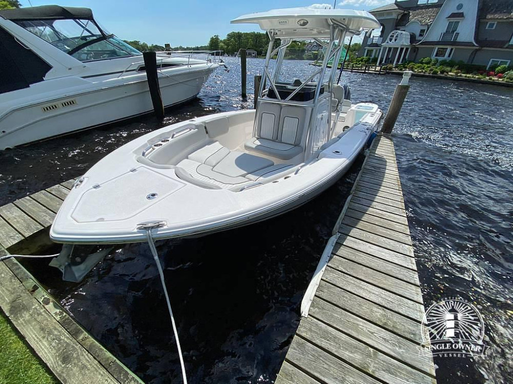 Sea Fox 228 Commander