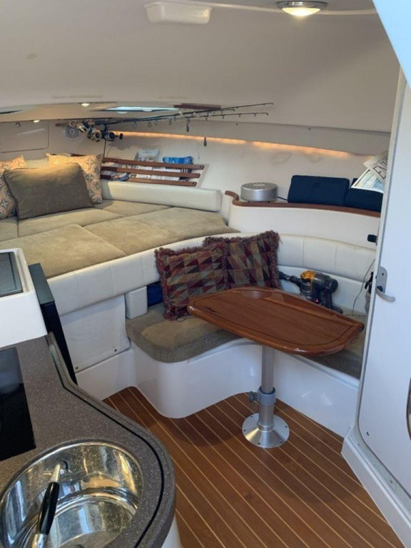 Grady White 330 Express