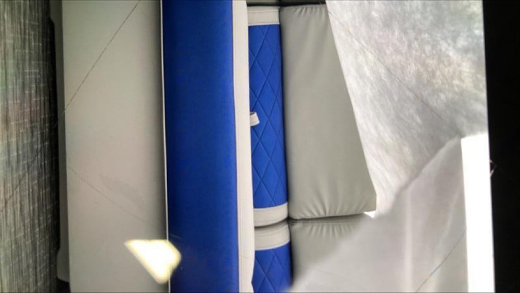 Bennington 24 LSR Tri