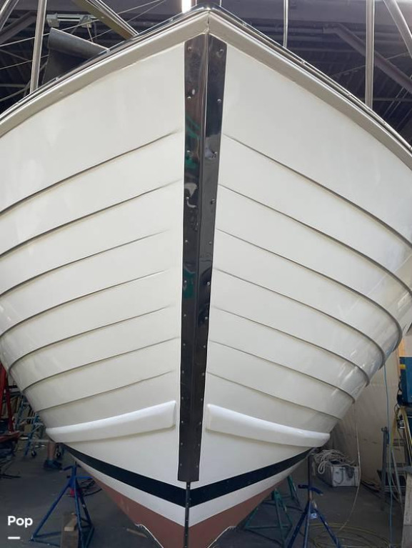 Chris-Craft Cavalier 33