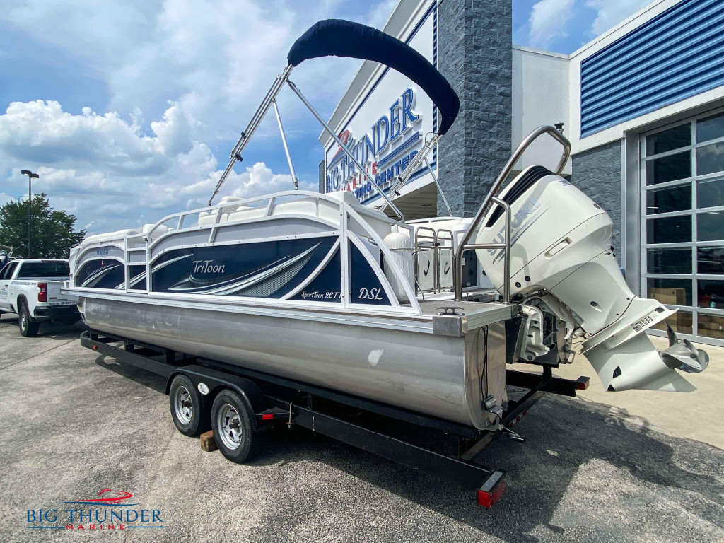 JC Tritoon SportToon 26TT