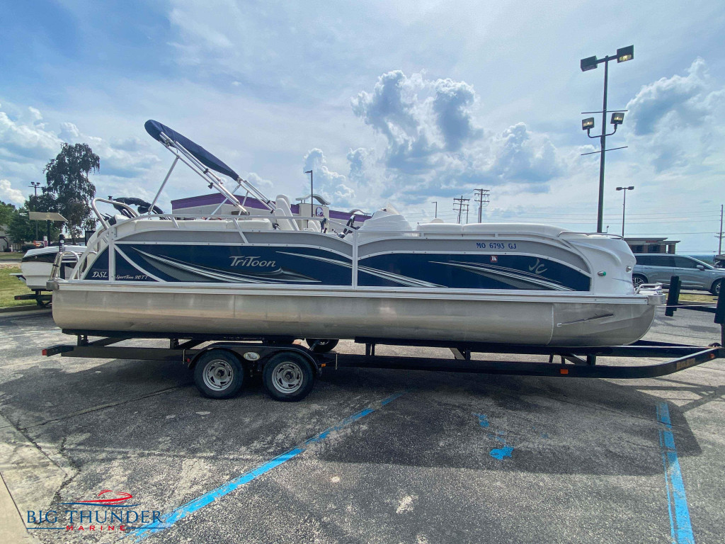 JC Tritoon SportToon 26TT