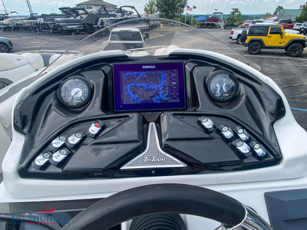 JC Tritoon SportToon 26TT