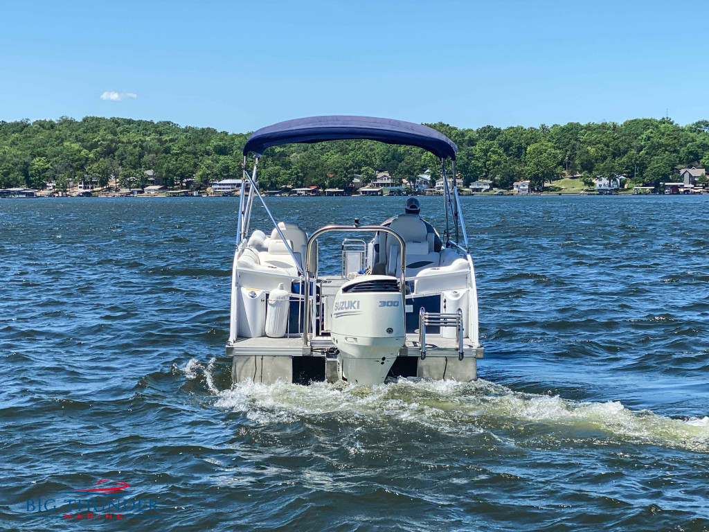 JC Tritoon SportToon 26TT