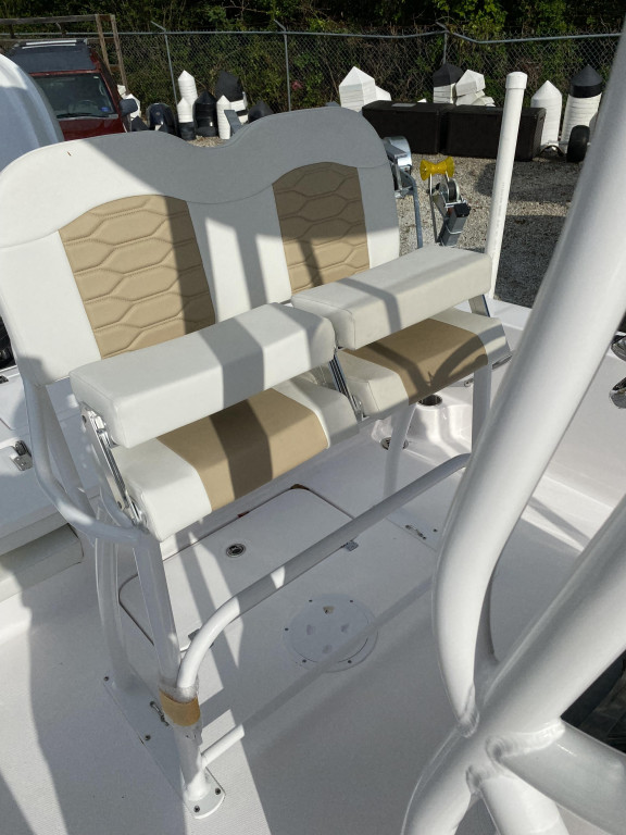 Aquasport 230 Pro Bay