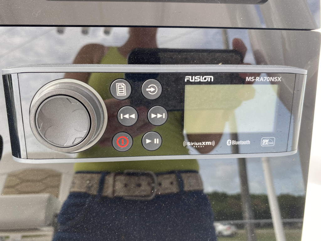 Aquasport 230 Pro Bay