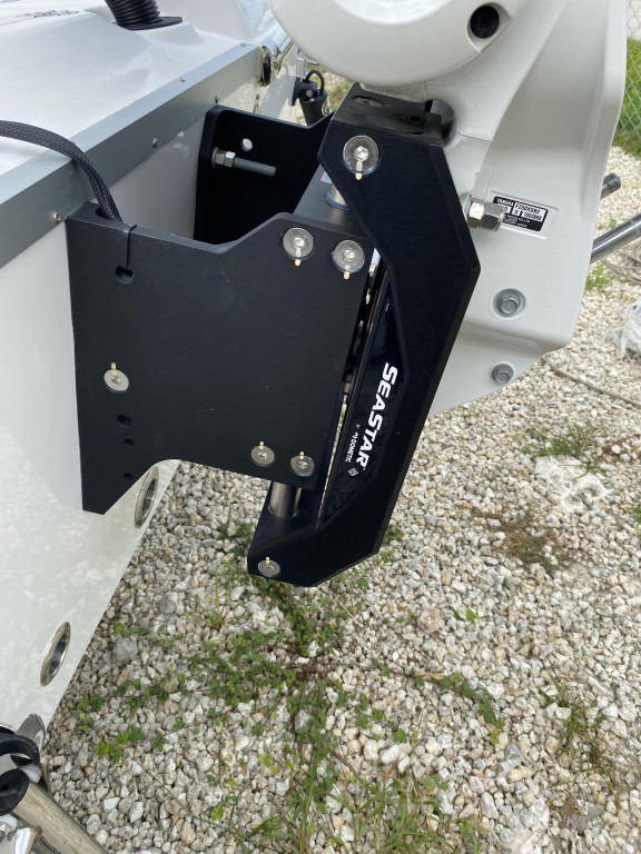 Aquasport 230 Pro Bay