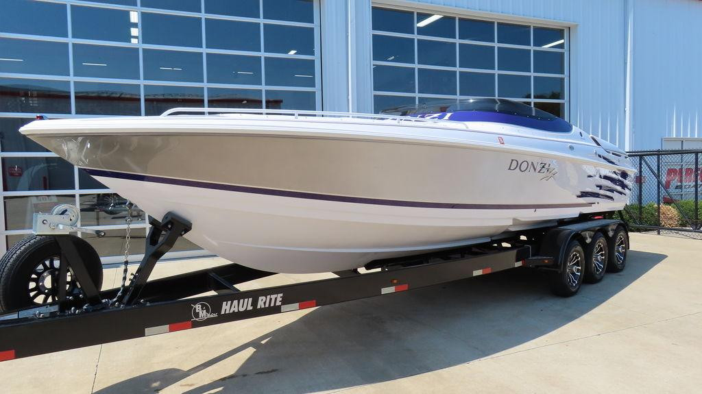 Donzi 28 ZX