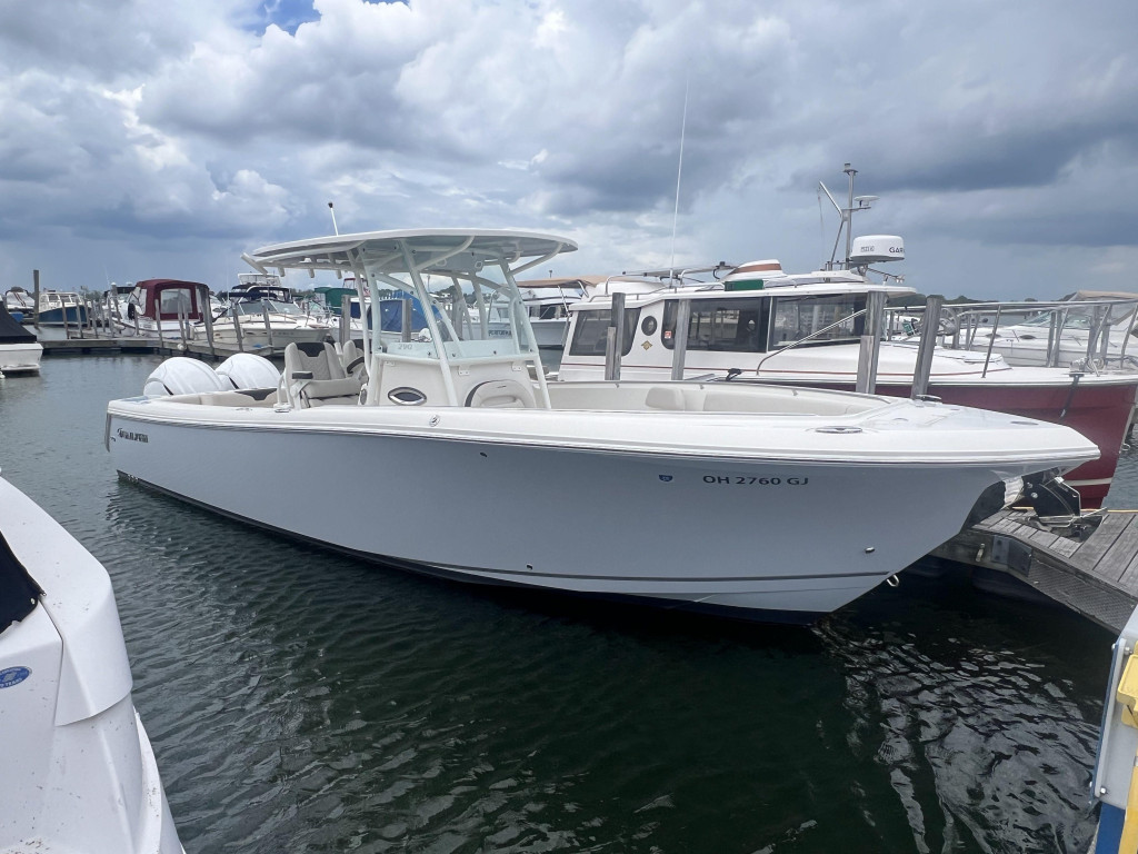 Sailfish 290 Center Console