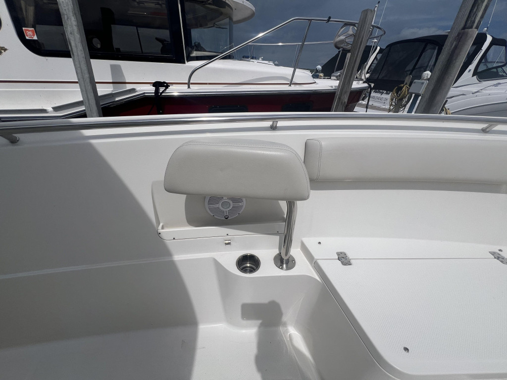 Sailfish 290 Center Console