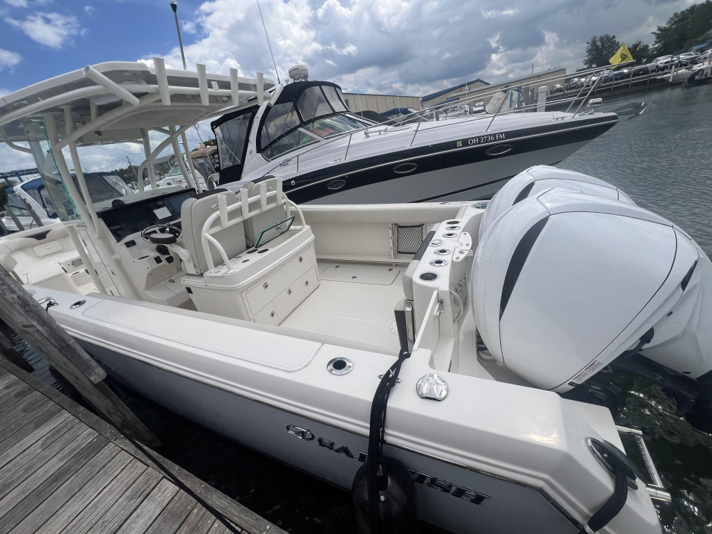 Sailfish 290 Center Console