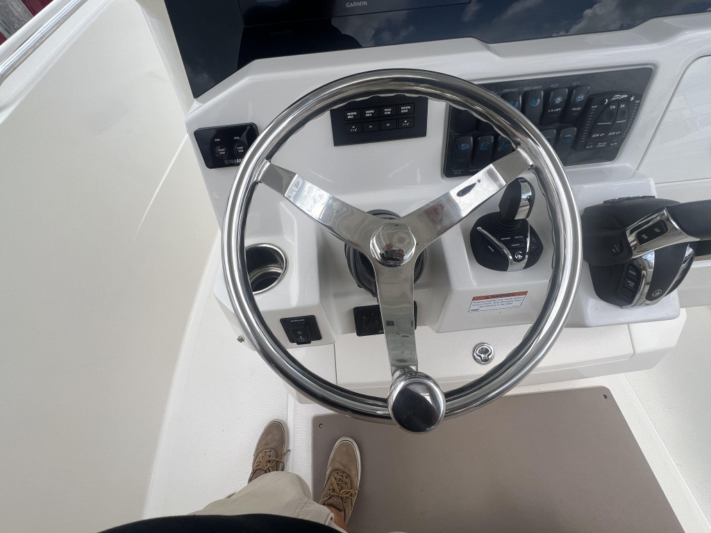 Sailfish 290 Center Console