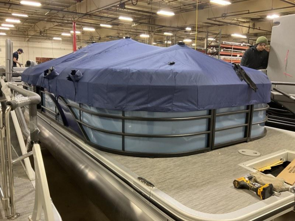 Bennington 23 LXSR Tri