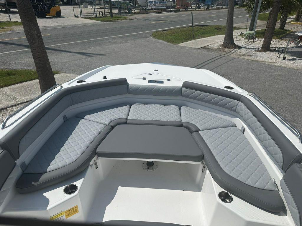 Nautic Star 231 Hybrid