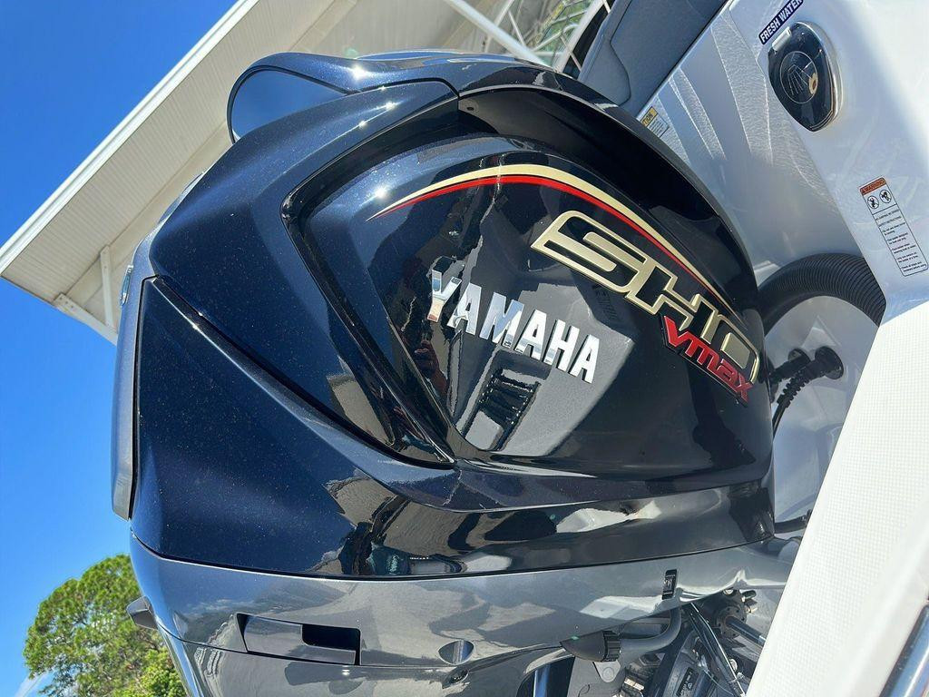 Nautic Star 222 OS OFFSHORE