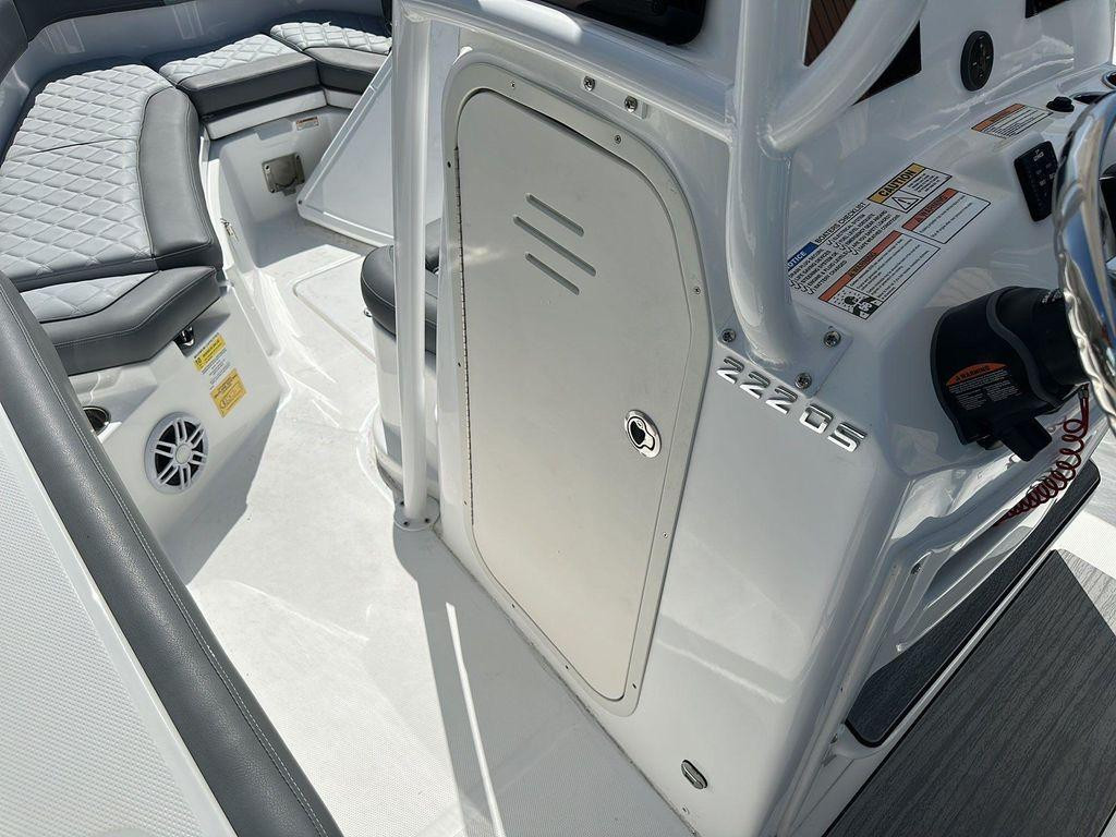 Nautic Star 222 OS OFFSHORE