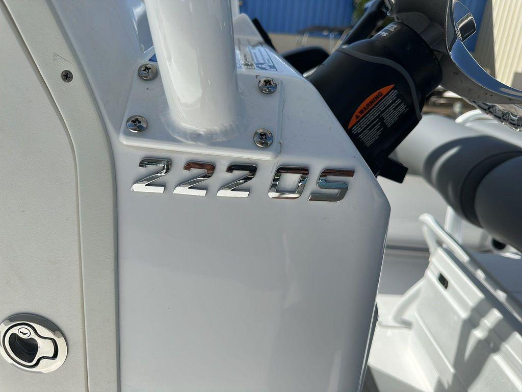 Nautic Star 222 OS OFFSHORE