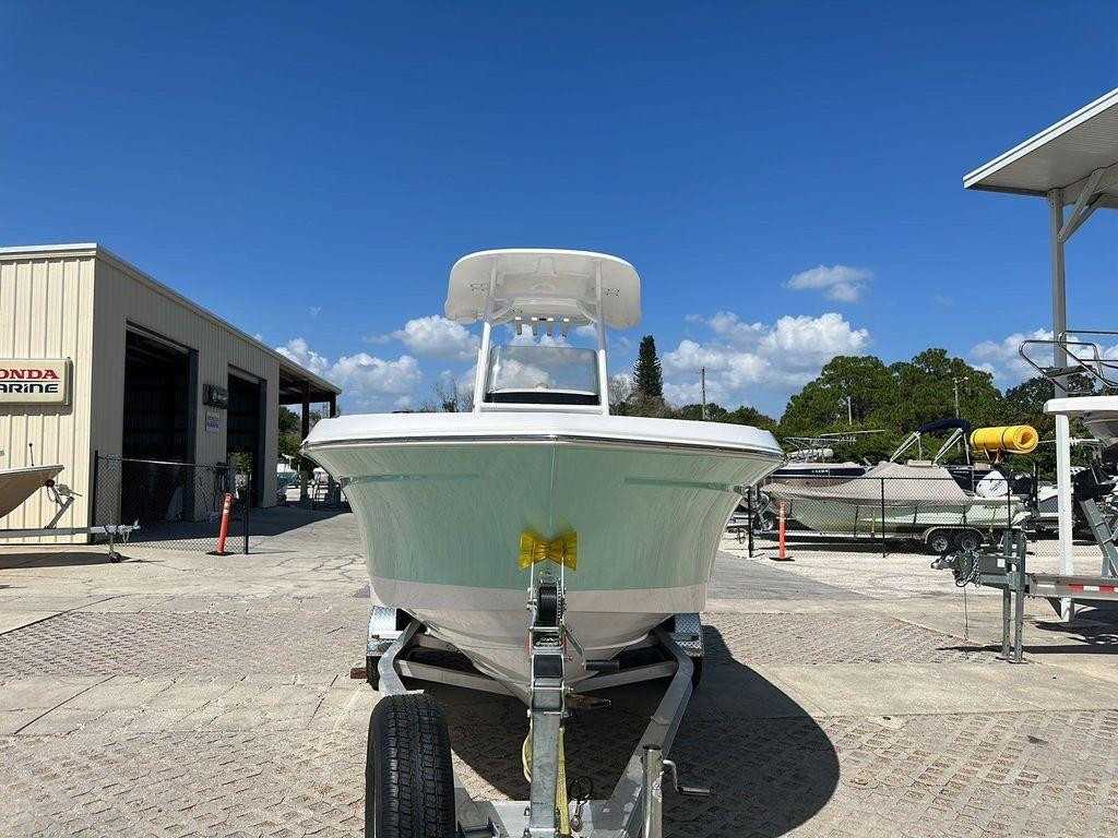 Nautic Star 222 OS OFFSHORE