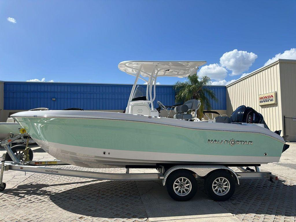 Nautic Star 222 OS OFFSHORE