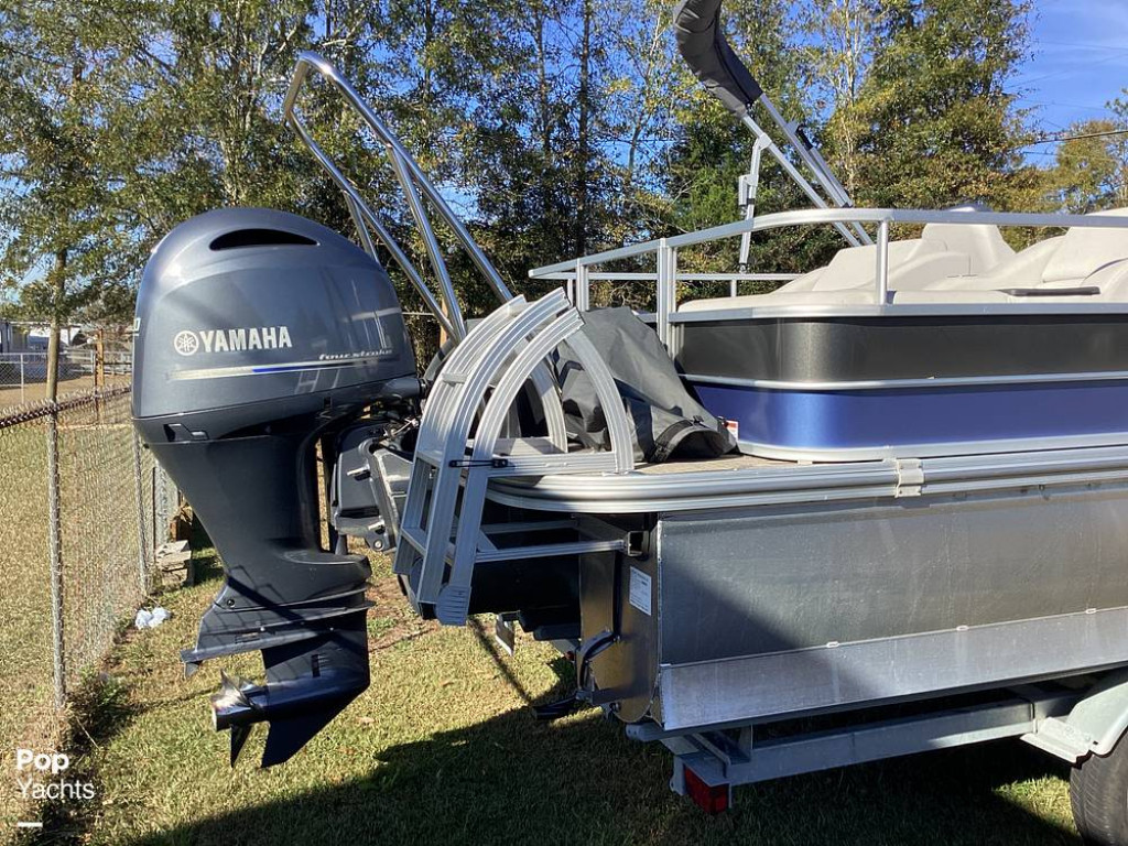 G3 Boats Suncatcher Tritoon Select 322ss