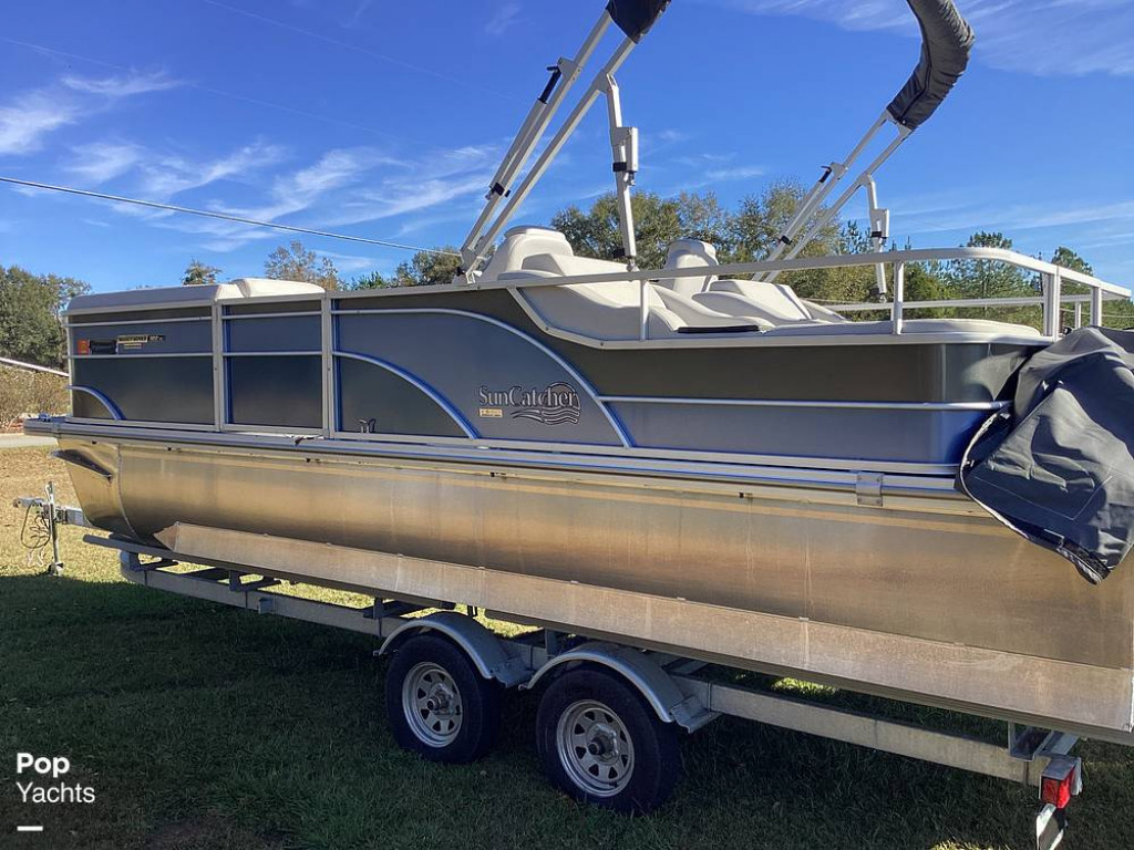 G3 Boats Suncatcher Tritoon Select 322ss