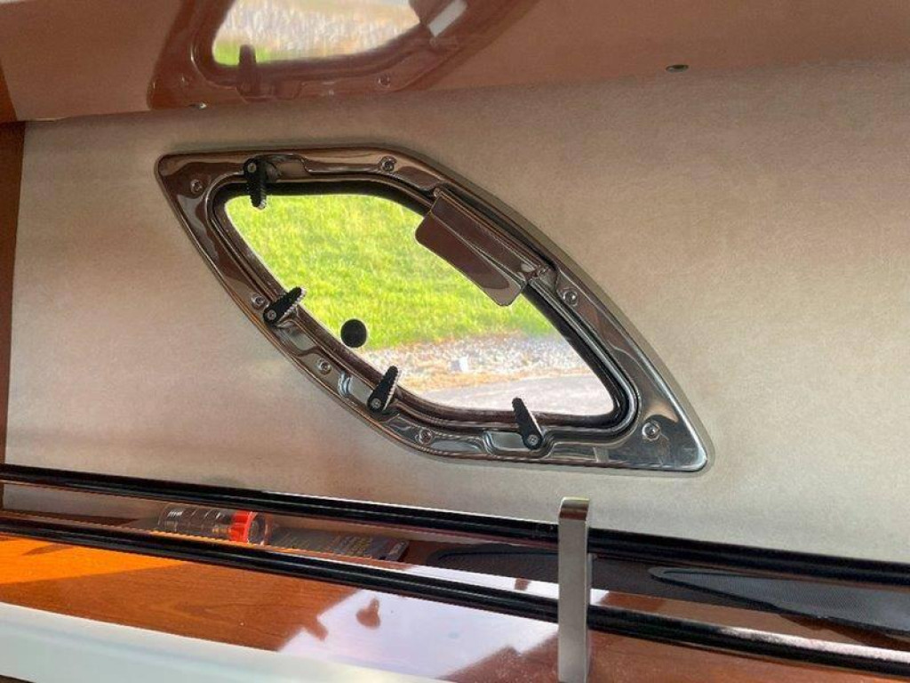 Sea Ray 330 Sun Dancer