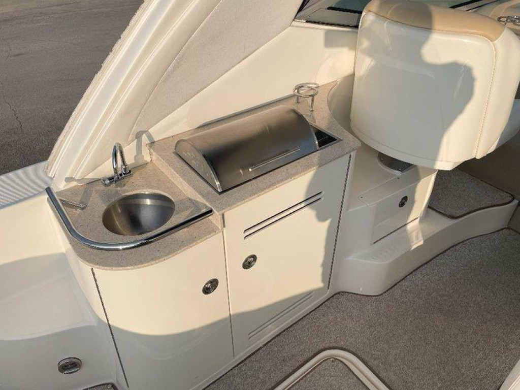 Sea Ray 330 Sun Dancer