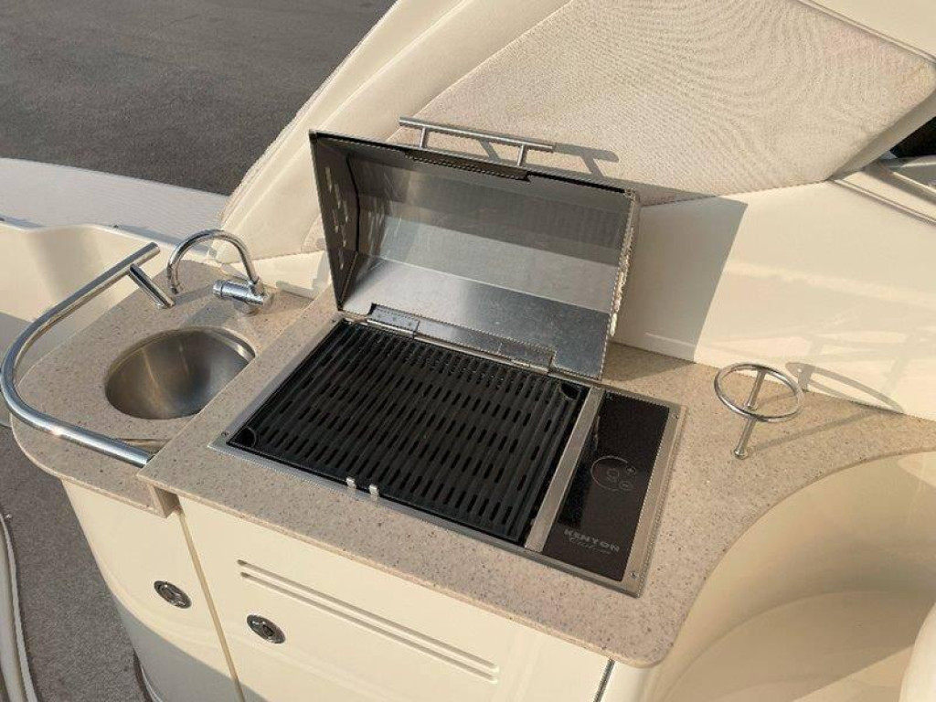 Sea Ray 330 Sun Dancer