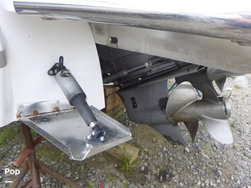 Cobalt 303 Day Cruiser