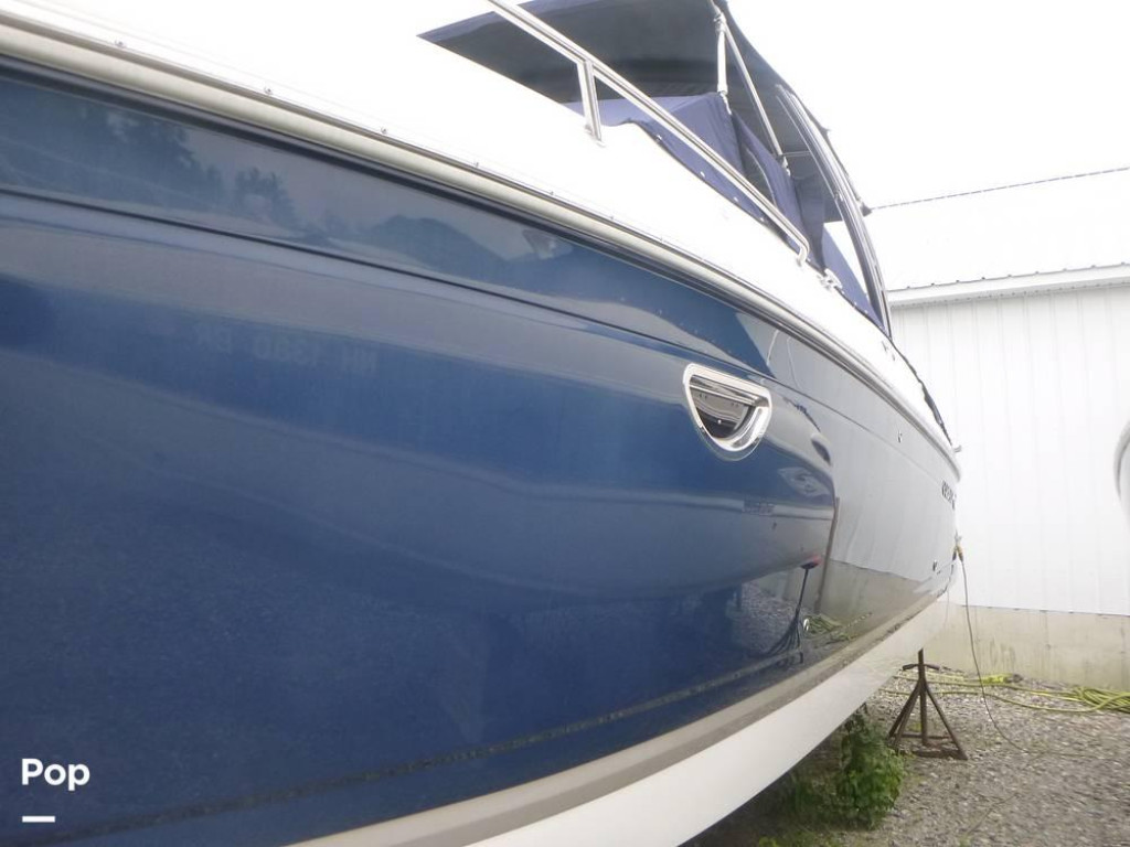 Cobalt 303 Day Cruiser