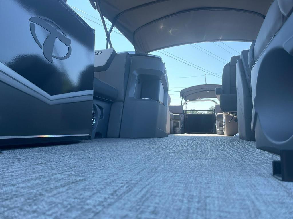 Tahoe LTZ 2485 QL Tritoon