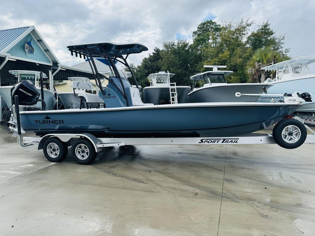 Turner Boat Works 2500 VS