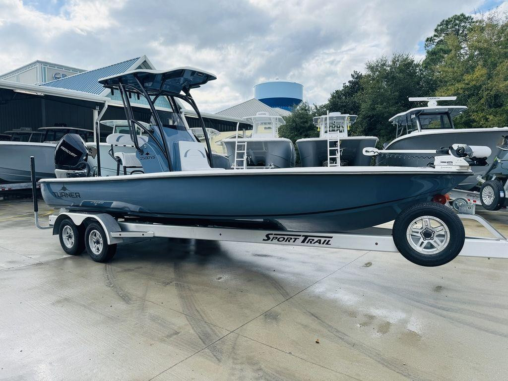 Turner Boat Works 2500 VS