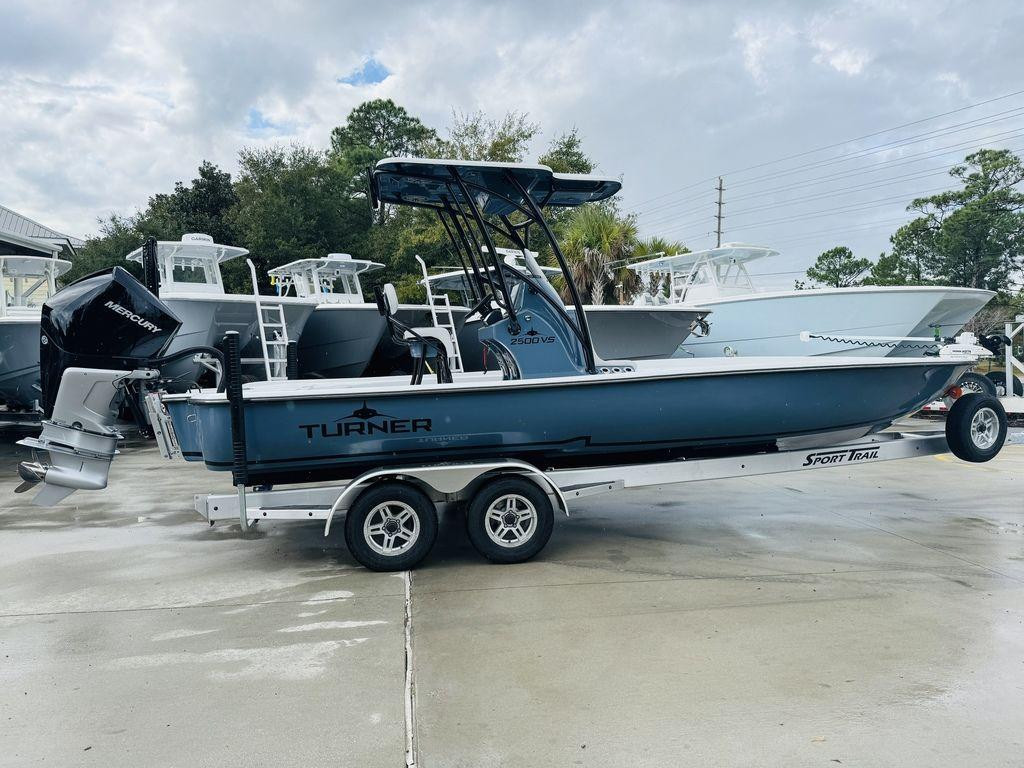 Turner Boat Works 2500 VS