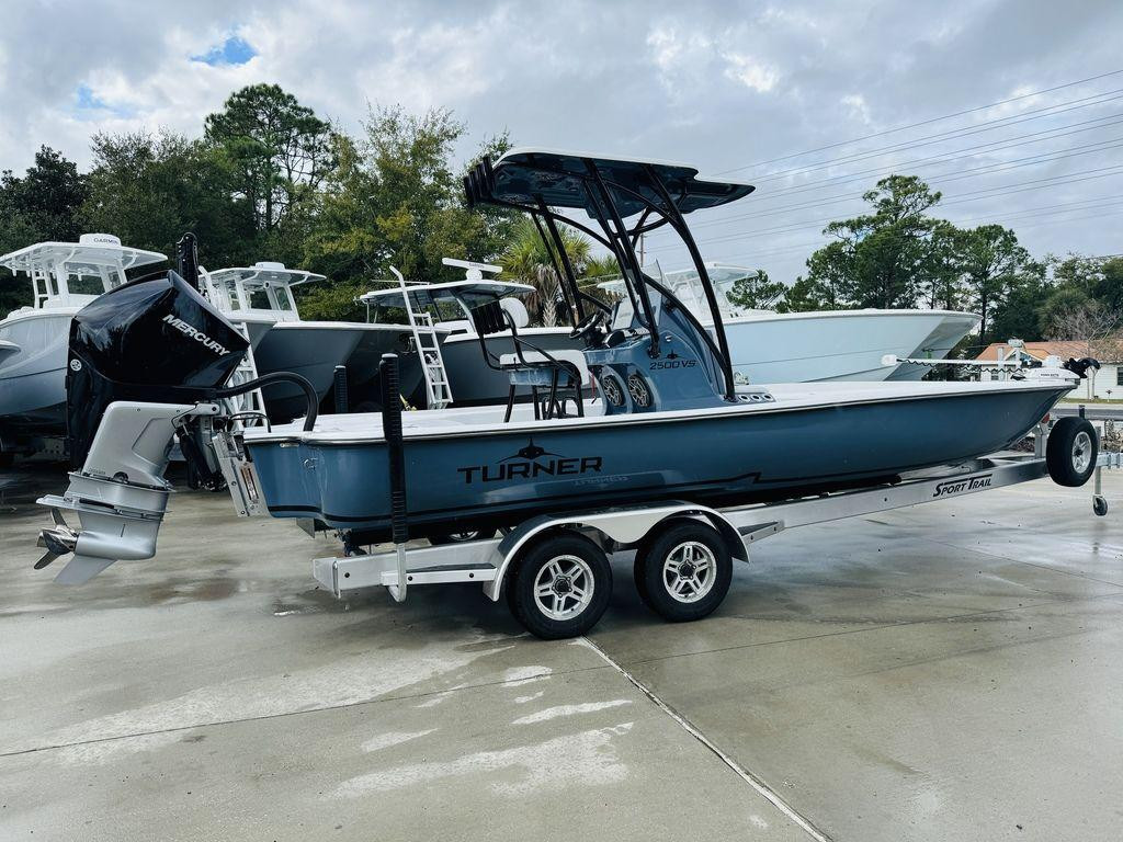 Turner Boat Works 2500 VS