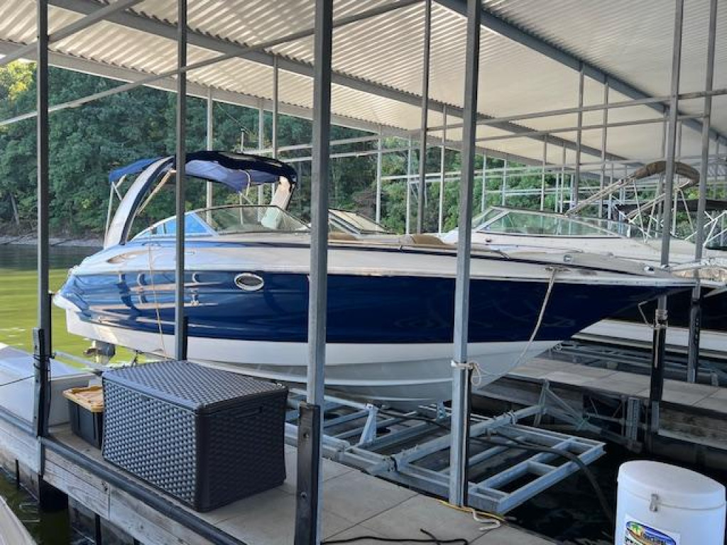 Crownline 325 SS Bowrider