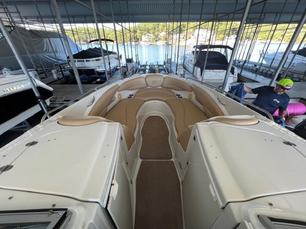 Crownline 325 SS Bowrider