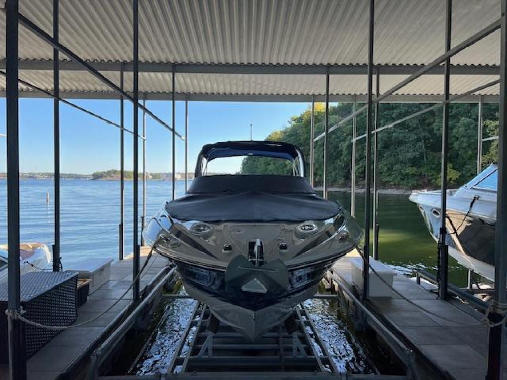 Crownline 325 SS Bowrider