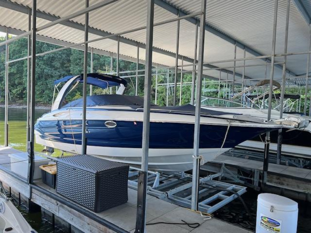 Crownline 325 SS Bowrider