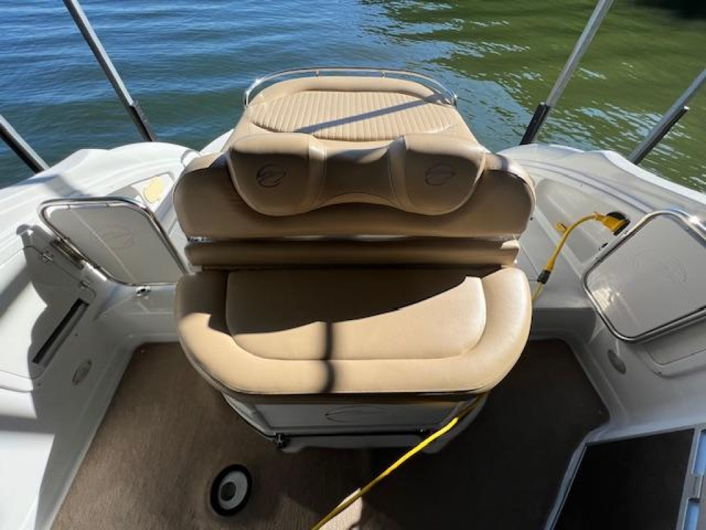 Crownline 325 SS Bowrider