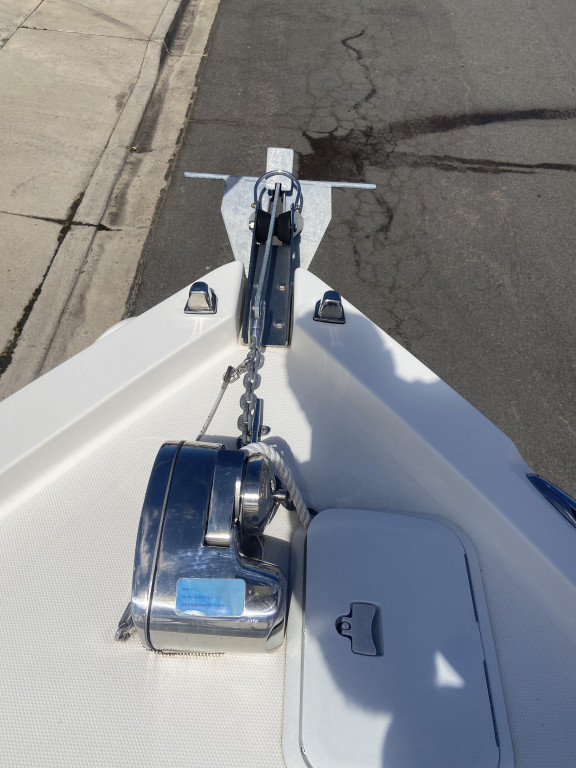 Seaswirl Striper 230 Walkaround